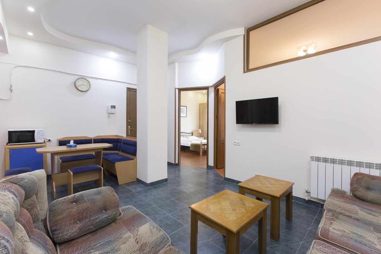 Umba Apartment N1 - 2 Bedrooms Erevan Esterno foto